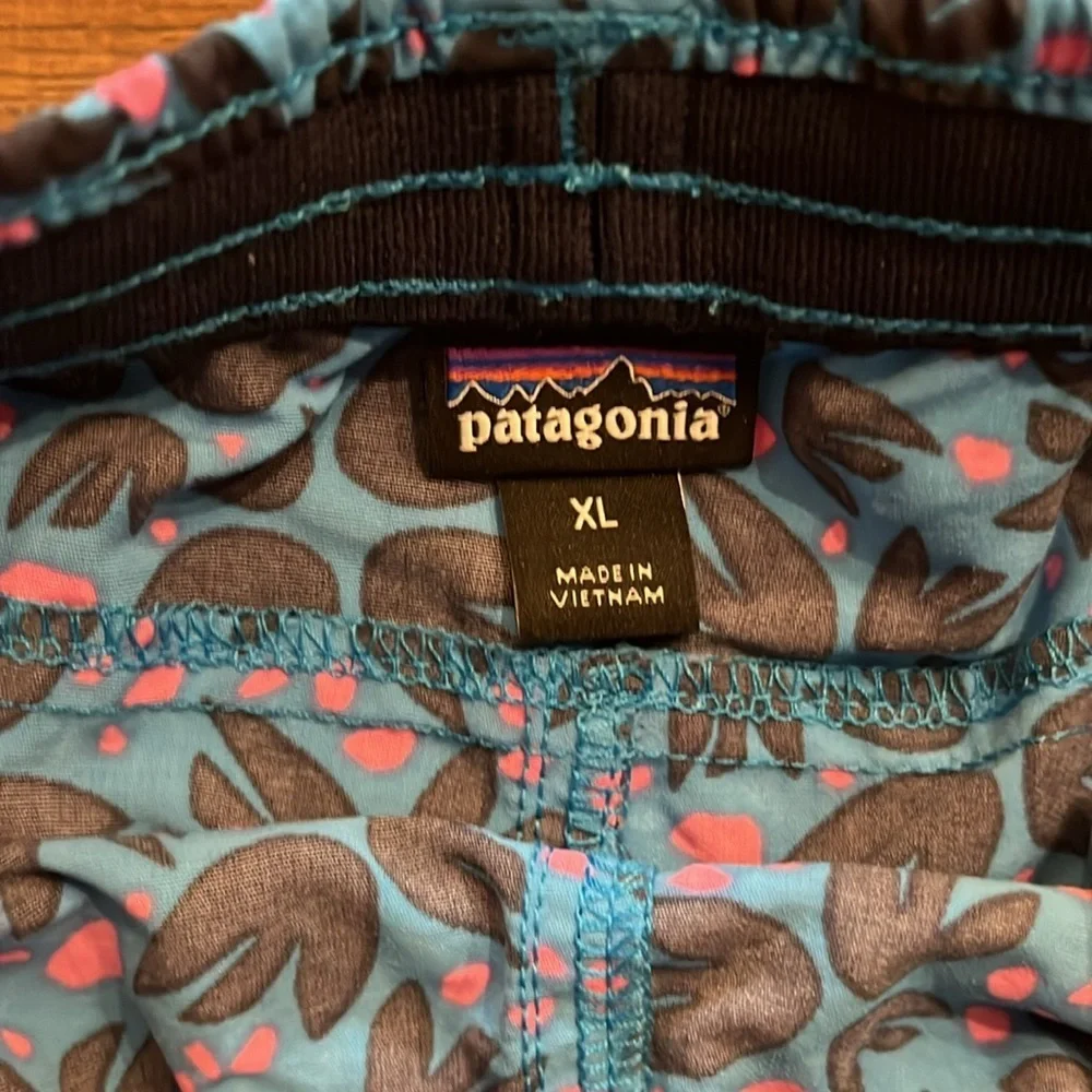 Patagonia Kids Blue Baggie Shorts Size XL
